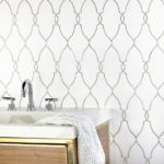 Empress Kaarina – White Thassos With Antique Mirror Line