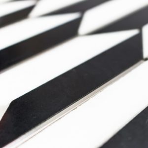 Polarized Chrome Line With White Thassos  Nero Marquina