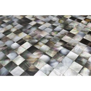 Pearl Seamless Black Lip Squares