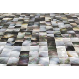 Pearl Seamless Black Lip Squares