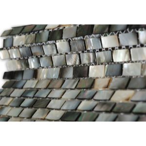 Pearl Brick Black Lip Semi-Precious