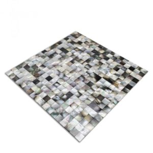 Pearl Seamless Black Lip Squares