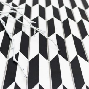 Polarized Chrome Line With White Thassos  Nero Marquina